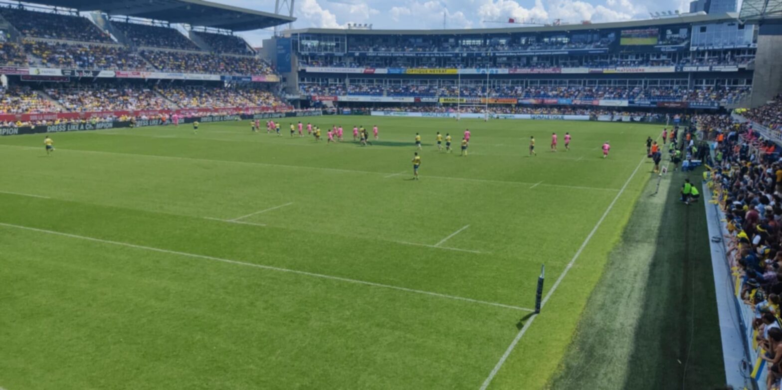 Match de l'ASM contre le stade français Stade Marcel Michelin à Clermont-Ferrand