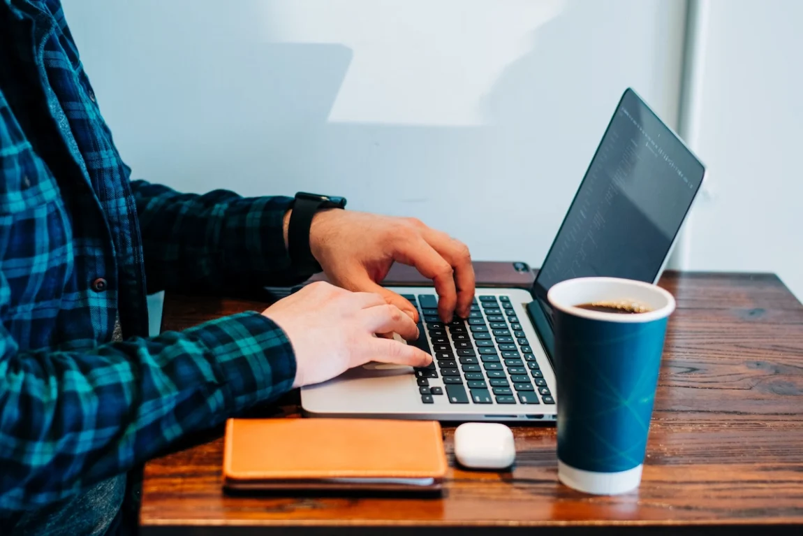 Café + Code = 🚀 © Lauren Gray